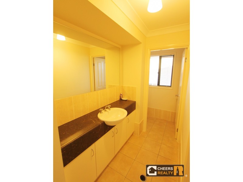 2 Annie Place, Kuraby QLD 4112