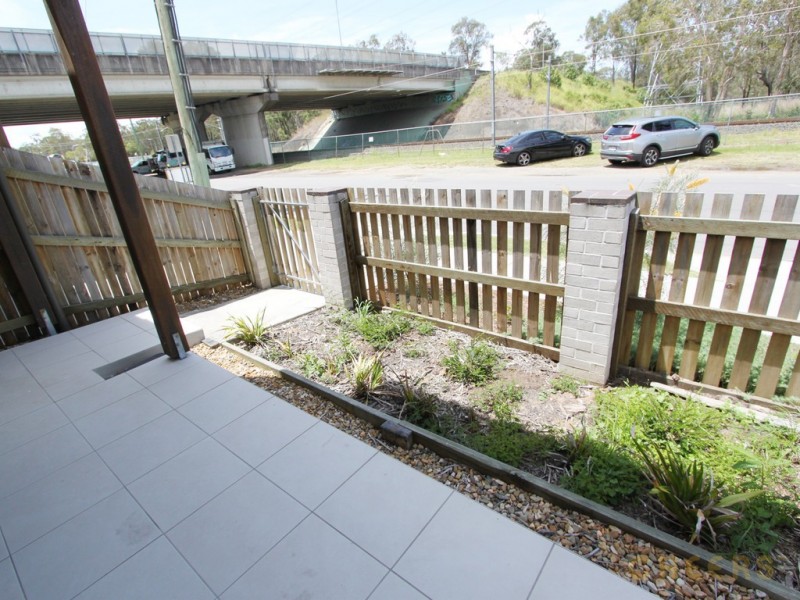 2/247 Aberdeen Parade, Boondall QLD 4034