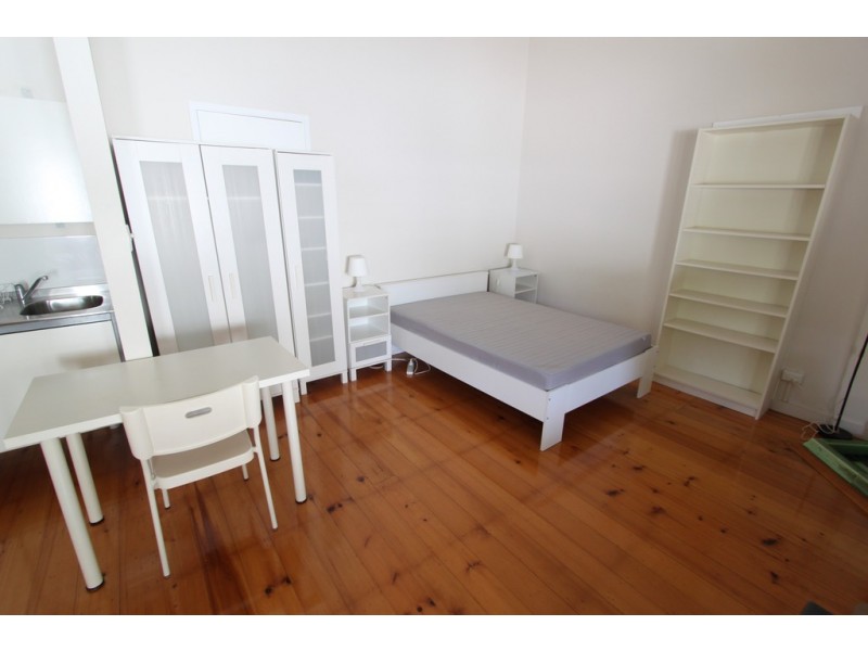 Room D/12 Kerr Street, Toowong QLD 4066