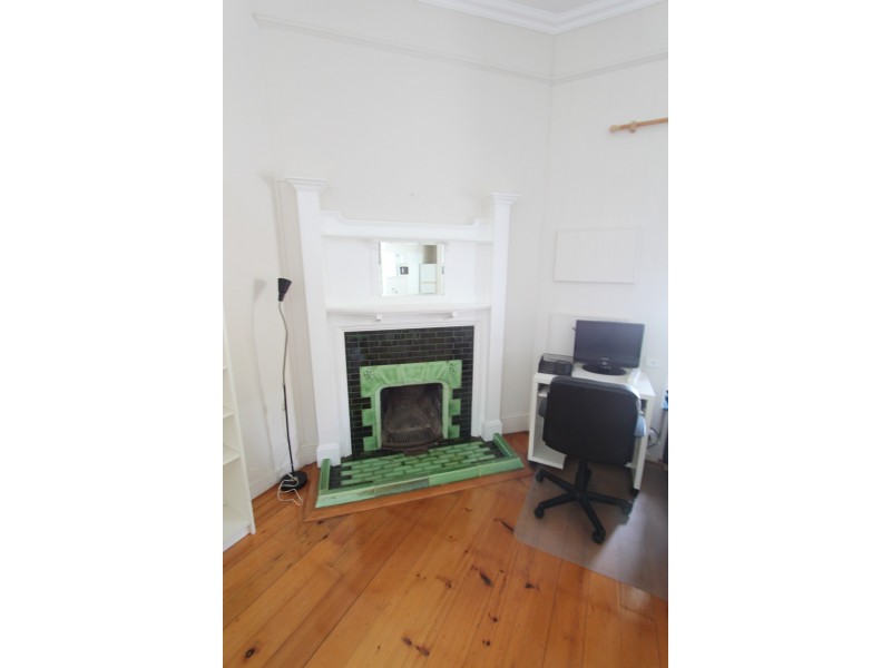 Room D/12 Kerr Street, Toowong QLD 4066