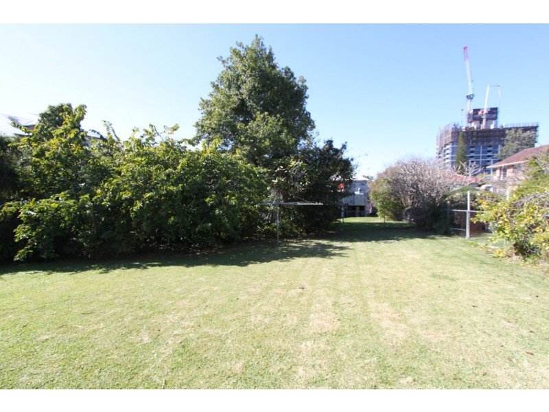 Room D/12 Kerr Street, Toowong QLD 4066