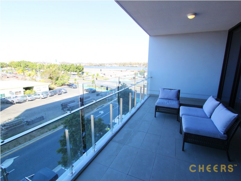 3031/37 Finnegan Street, Hamilton QLD 4007