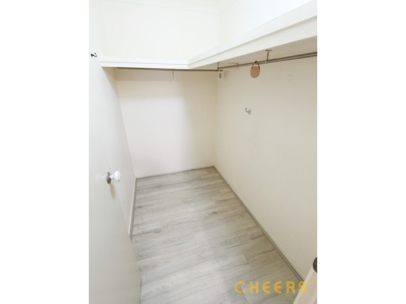 17 Amarna Street, Eight Mile Plains QLD 4113