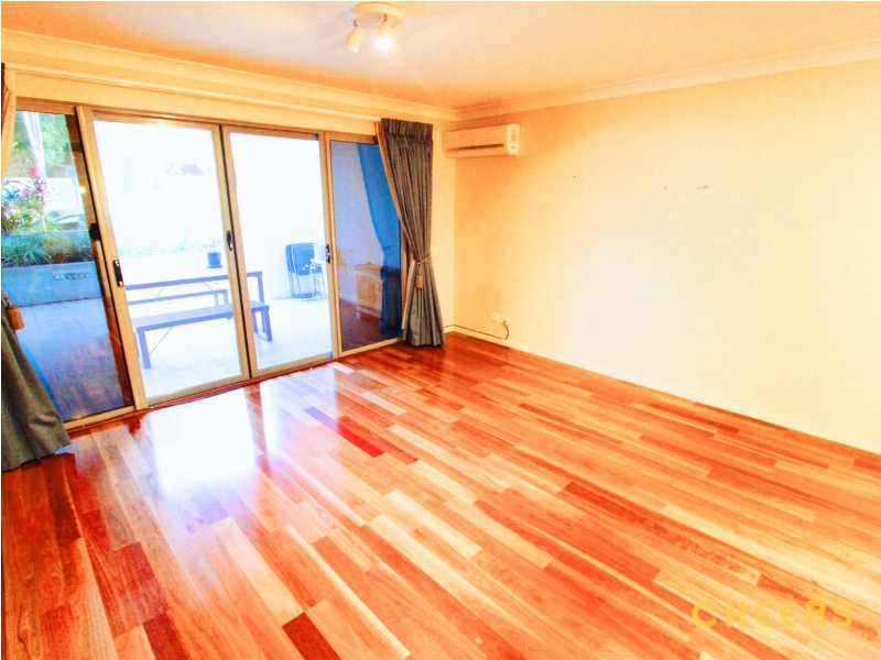 2/6 Lockhart Street, Woolloongabba QLD 4102