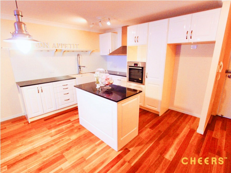 2/6 Lockhart Street, Woolloongabba QLD 4102