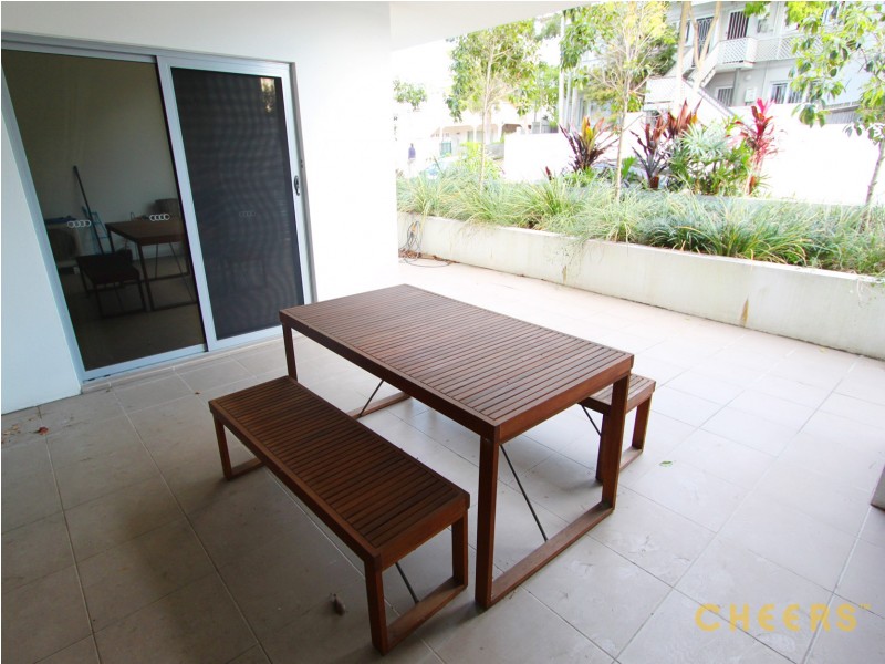 2/6 Lockhart Street, Woolloongabba QLD 4102