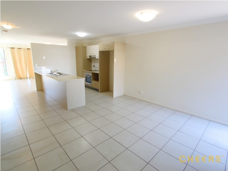 3 Tinaroo Street, Calamvale QLD 4116