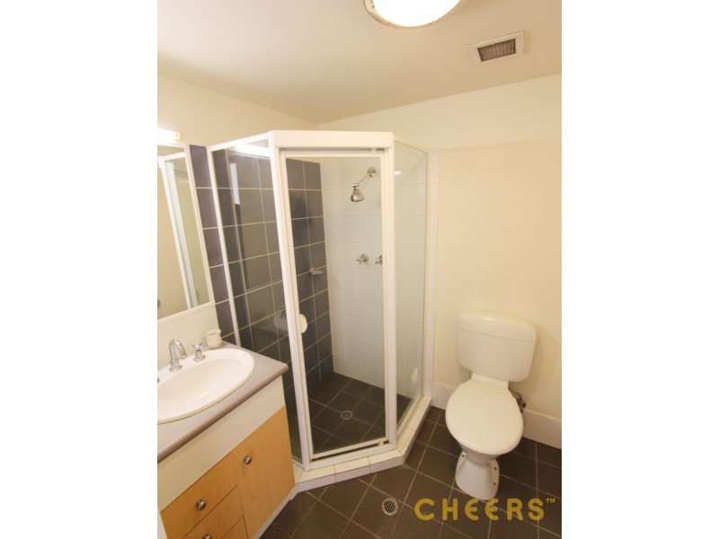 72/300 Sir Fred Schonell Dr, St Lucia QLD 4067