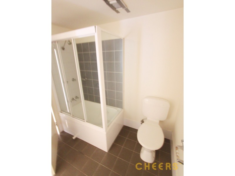 72/300 Sir Fred Schonell Dr, St Lucia QLD 4067