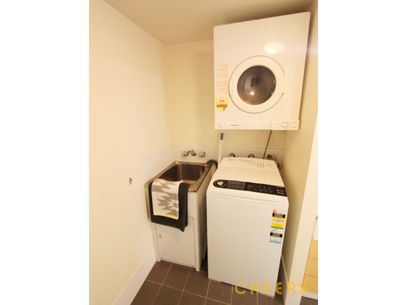 72/300 Sir Fred Schonell Dr, St Lucia QLD 4067