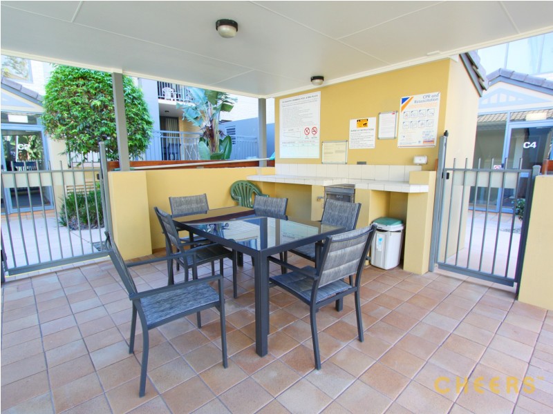 72/300 Sir Fred Schonell Dr, St Lucia QLD 4067
