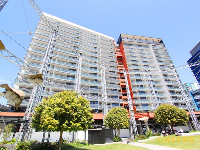 1213/70 Longland Street, Newstead QLD 4006