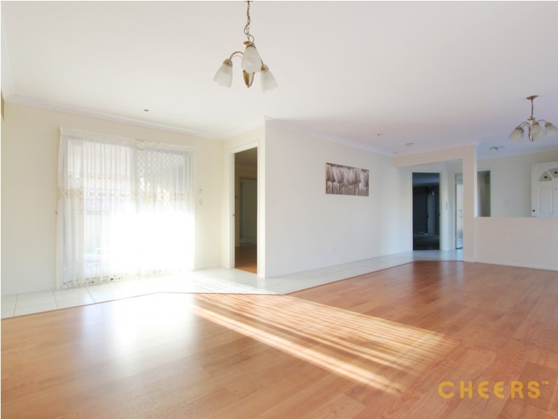 63 Regent Street, Eight Mile Plains QLD 4113