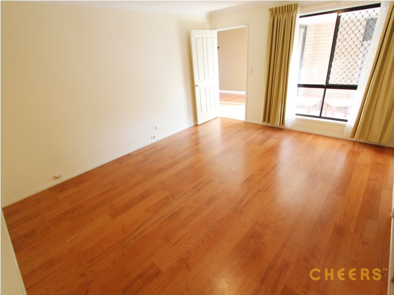 63 Regent Street, Eight Mile Plains QLD 4113