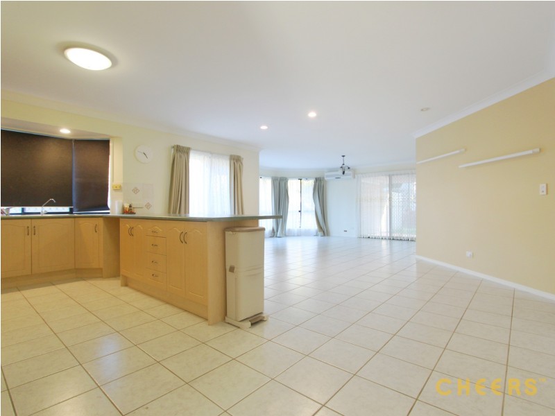 63 Regent Street, Eight Mile Plains QLD 4113