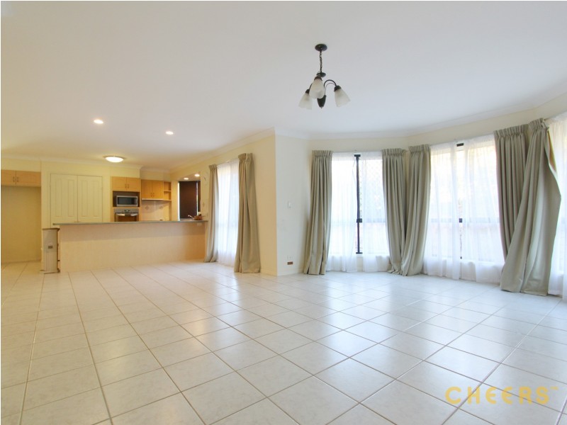 63 Regent Street, Eight Mile Plains QLD 4113