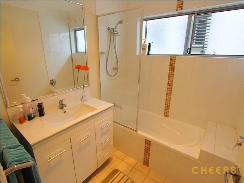 3 Tinaroo Court, Calamvale QLD 4116