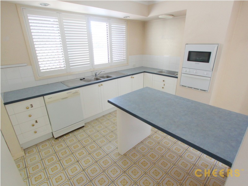 437 Mains Road, Macgregor QLD 4109
