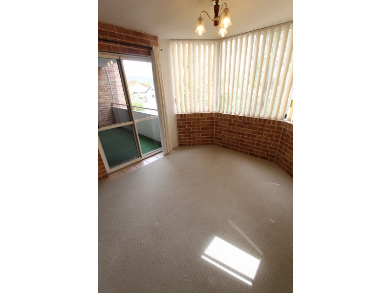 1/56 Woodstock Road, Toowong QLD 4066