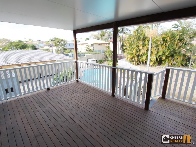 495 Broadwater Road, Mansfield QLD 4122