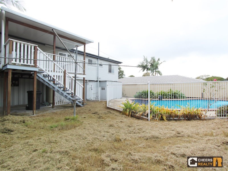 495 Broadwater Road, Mansfield QLD 4122