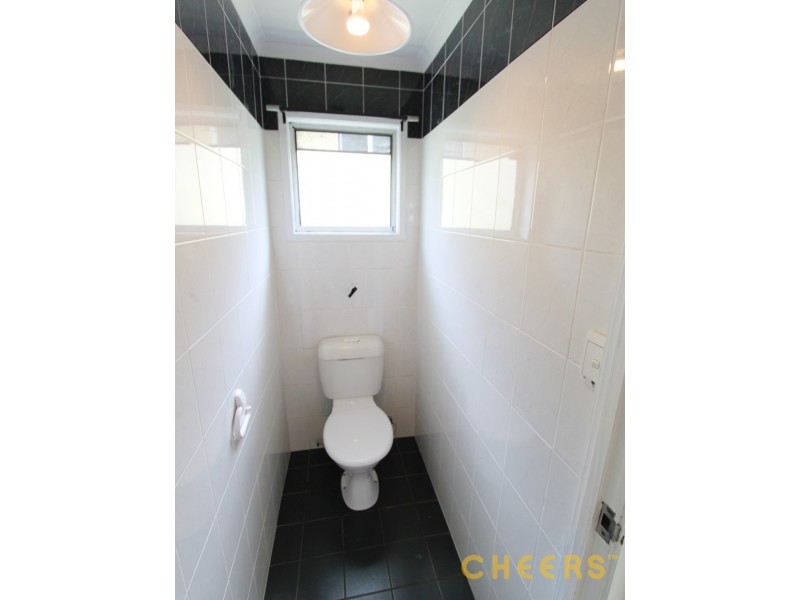 6 Nursery Road, Holland Park West QLD 4121