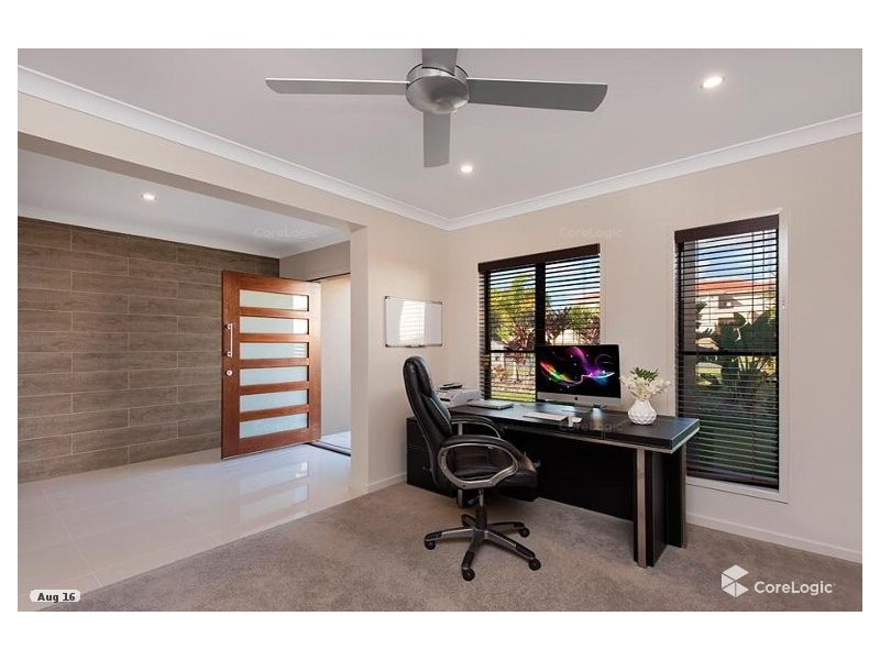 24 Mizen Place, Holland Park West QLD 4121