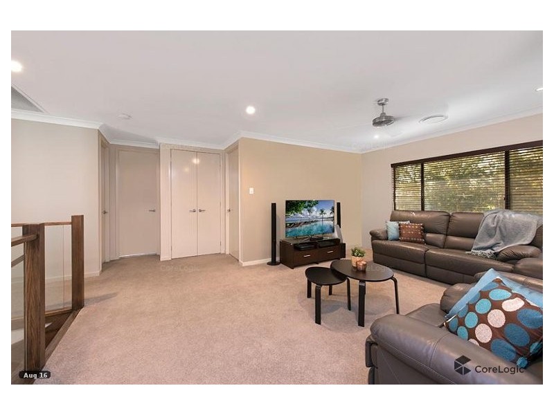 24 Mizen Place, Holland Park West QLD 4121