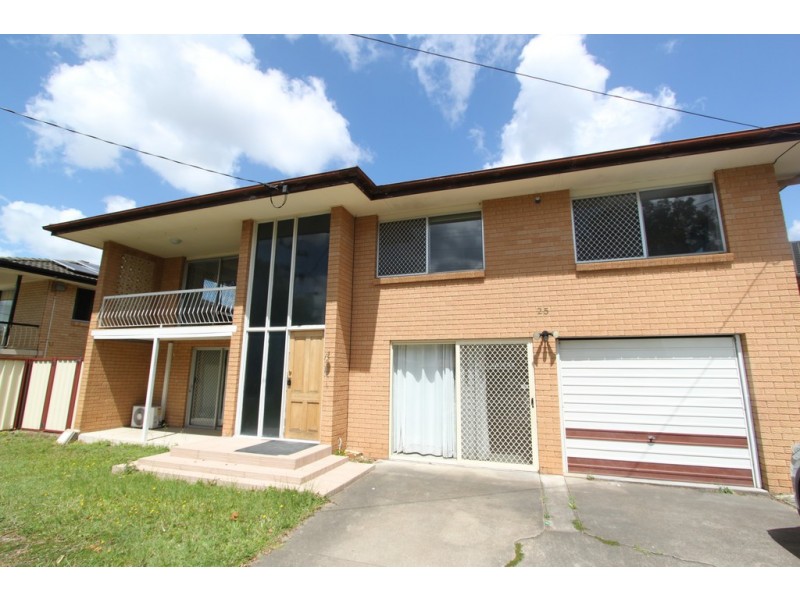25 Springfield St (Downstairs), Macgregor QLD 4109