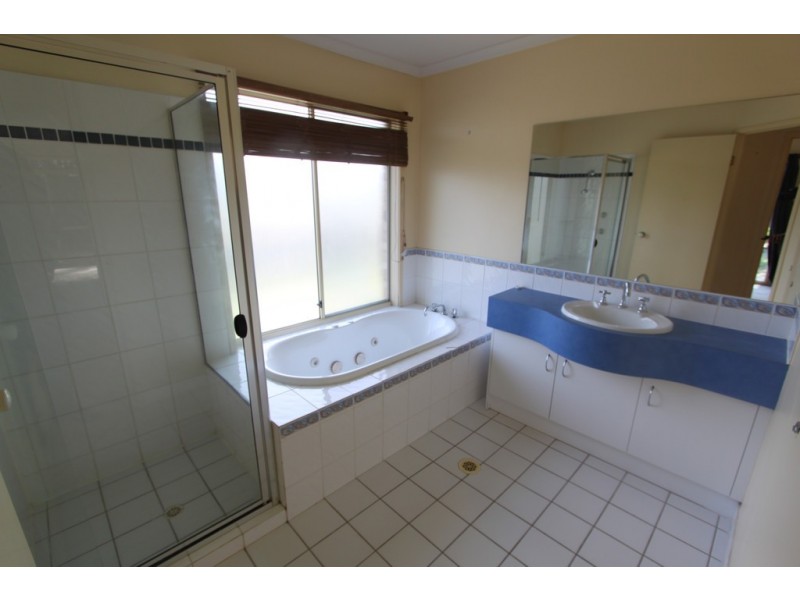 7 Inverary Place, Parkinson QLD 4115