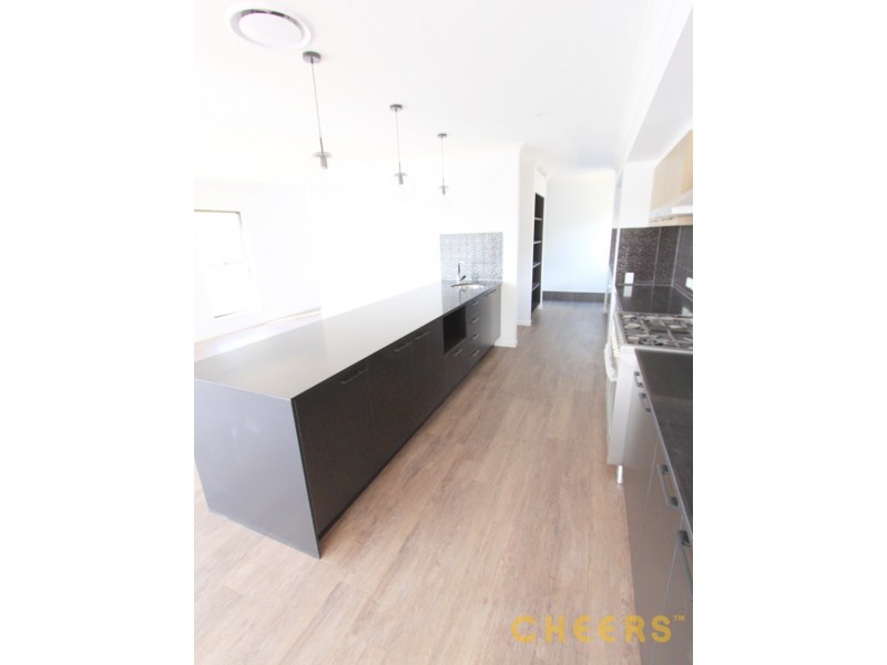 37 Figtree Pocket Rd, Chapel Hill QLD 4069