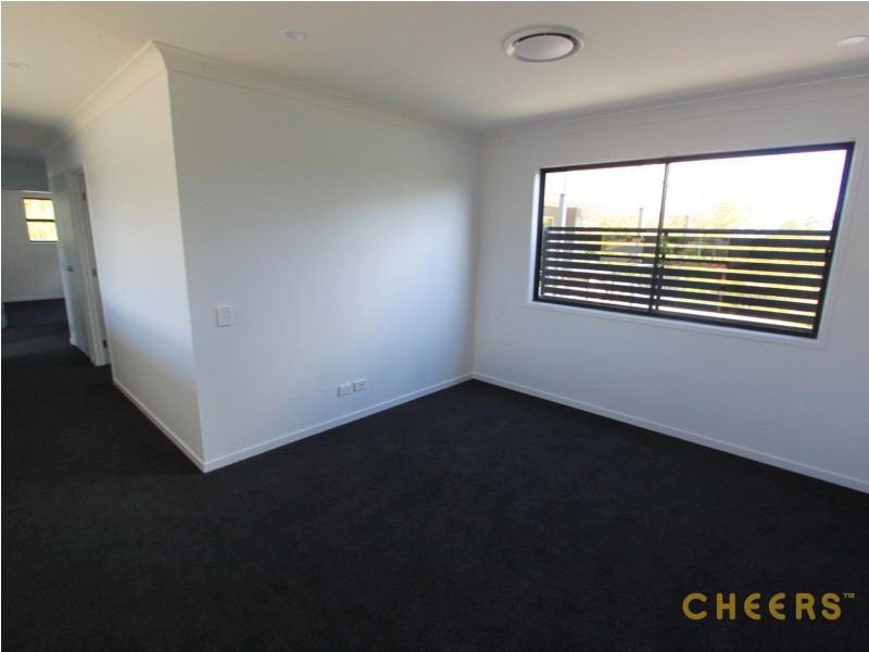 37 Figtree Pocket Rd, Chapel Hill QLD 4069