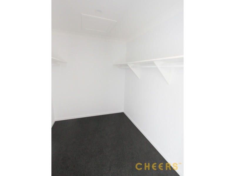 37 Figtree Pocket Rd, Chapel Hill QLD 4069