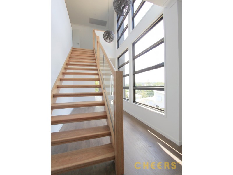 37 Figtree Pocket Rd, Chapel Hill QLD 4069