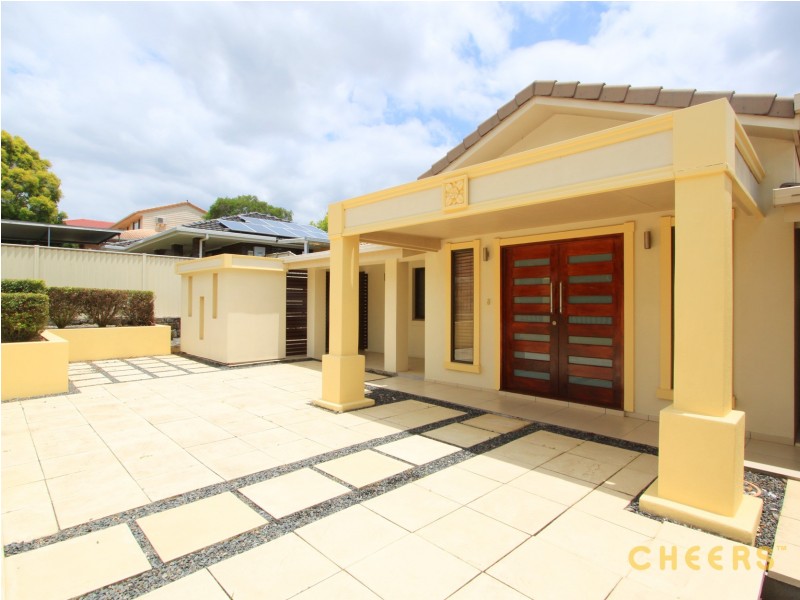 25 Estoril Street, Robertson QLD 4109