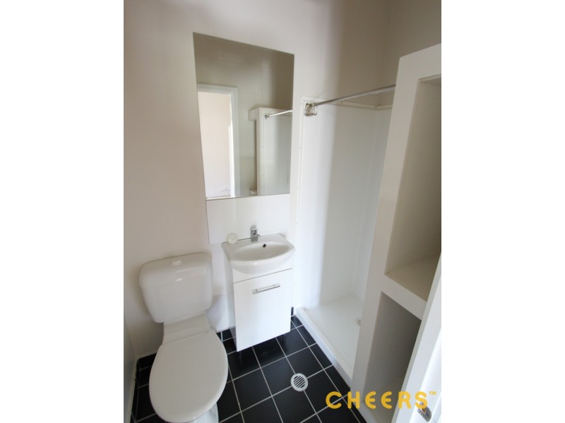 Room E 12 Kerr Street, Toowong QLD 4066