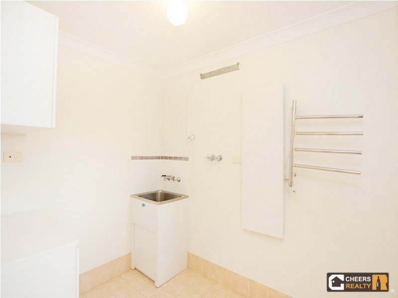 33 Wanda Road, Upper Mount Gravatt QLD 4122