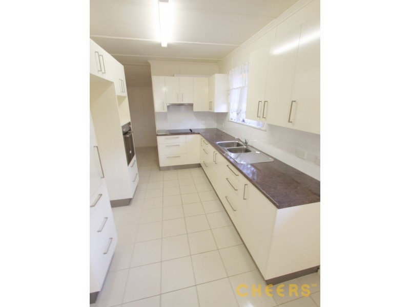 7 Gloriana Street, Morningside QLD 4170