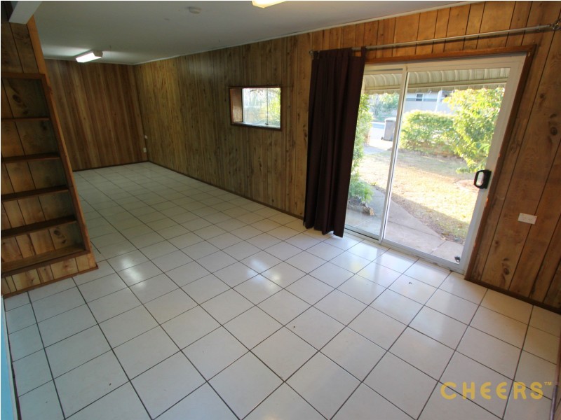 6 Parkway Street, Macgregor QLD 4109