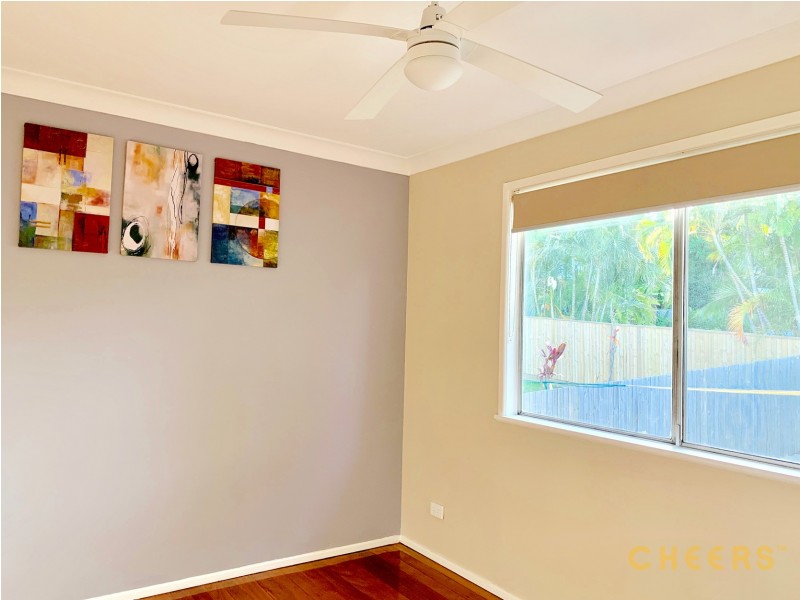 8 Patrick Lane, Norman Park QLD 4170