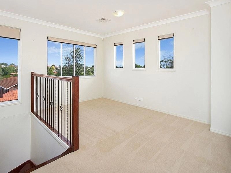 6 Gagarra Street, Eight Mile Plains QLD 4113