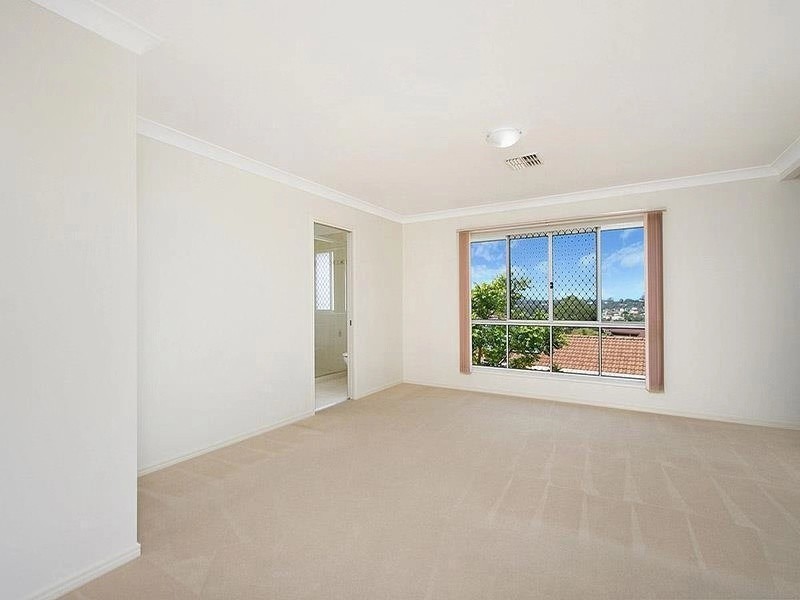 6 Gagarra Street, Eight Mile Plains QLD 4113