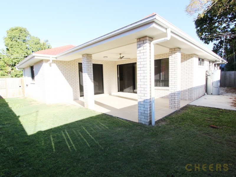 33 Cricket Street, Coopers Plains QLD 4108