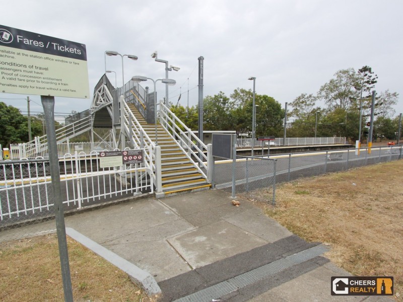 16 Station Road, Riverview QLD 4303