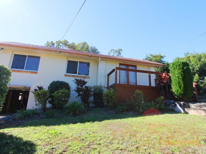 12 Greenmount Avenue, Holland Park QLD 4121