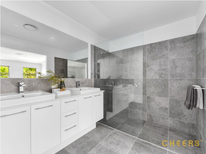 39 Figtree Pocket Rd, Chapel Hill QLD 4069