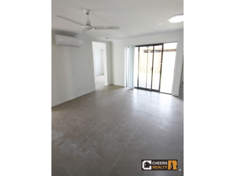 1/14 Foster Circuit, Hillcrest QLD 4118