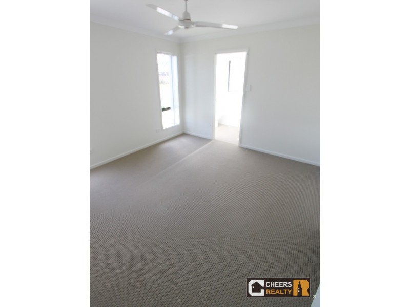 1/14 Foster Circuit, Hillcrest QLD 4118