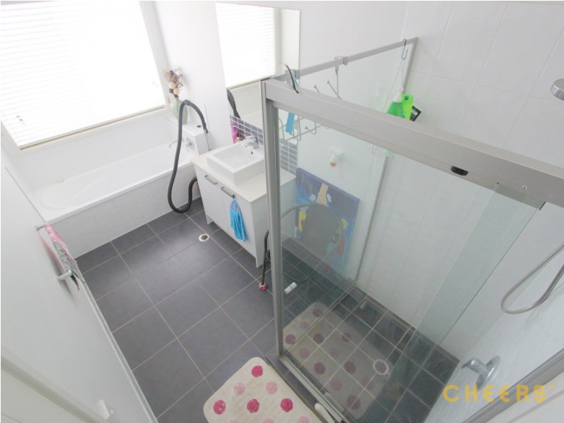 28 Heysen Road, New Beith QLD 4124