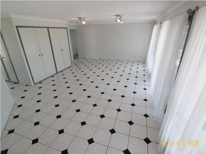 11 Daydream Place, Eight Mile Plains QLD 4113